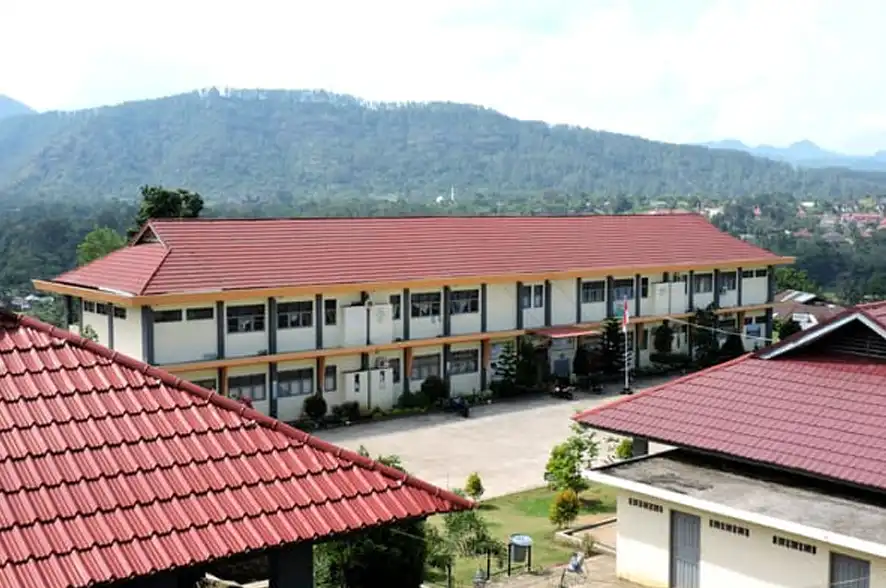 Lab. Komputer Modern